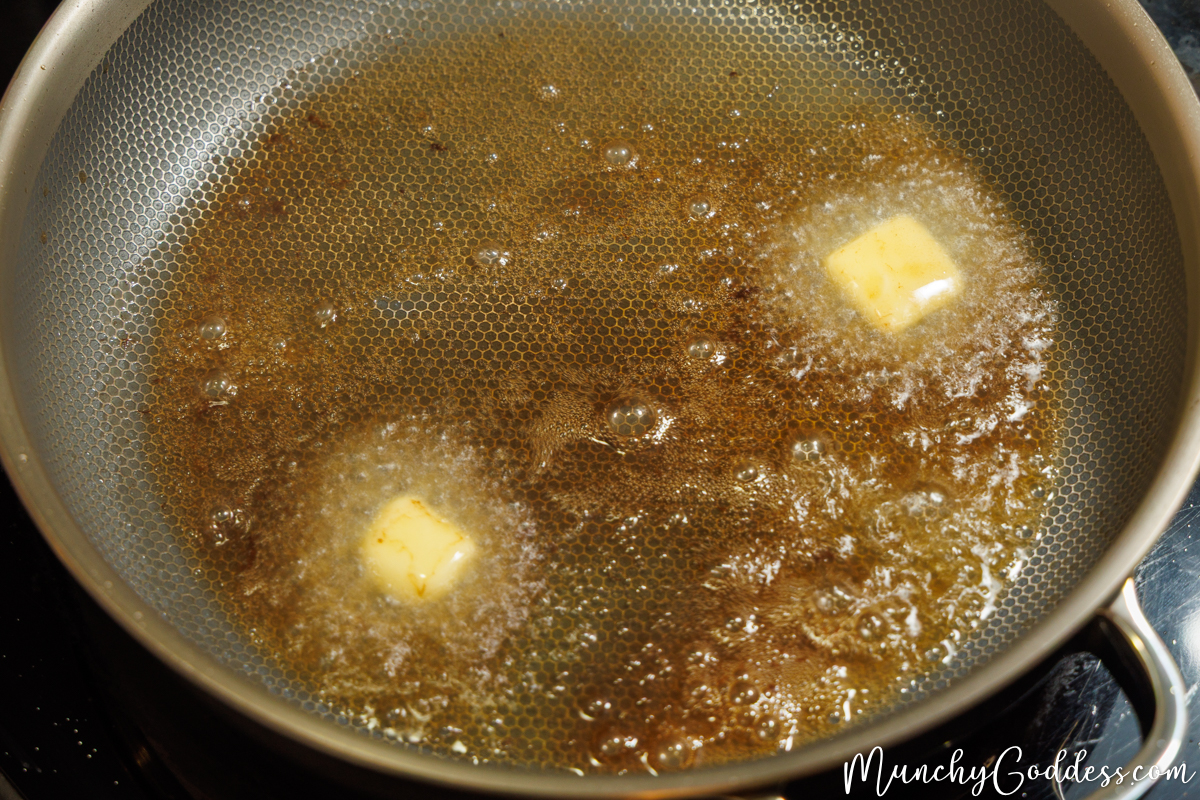 Butter and olive oil added to a heated skillet.